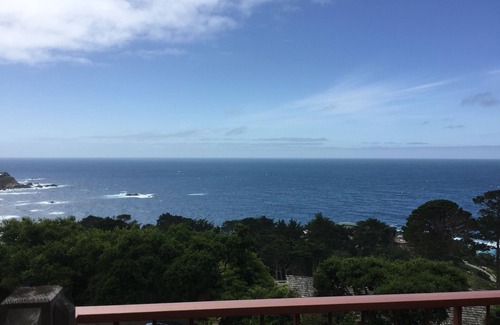 Carmel Highlands Apartamento | Car Week @ Hyatt Carmel Highlands Inn - 2 pisos con vista al mar - Capacidad 4+