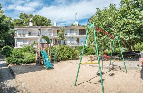 Calella de Palafrugell Apartamento | Carabela by SeaMount Rentals