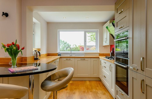 Tidenham Cabaña | CARADOC, family friendly, with open fire in Chepstow