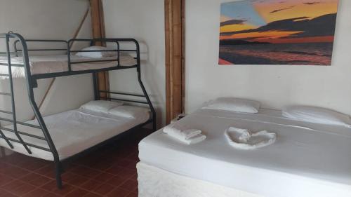 Tonsupa Casa | Caramba Hospedaje