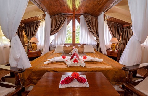 Glacis Casa | Carana Hilltop Villa