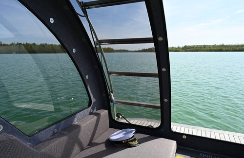 Grossposna Alquiler De Eote | Caravan boat Störmthaler See, houseboat with sun terraces on 20 sqm