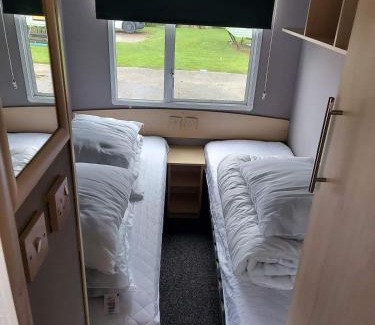 Winestead Otro | Caravan getaway sand le mere tunstall