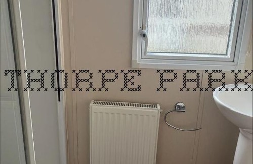 Grimsby Otro | Caravan Holiday on Haven site
