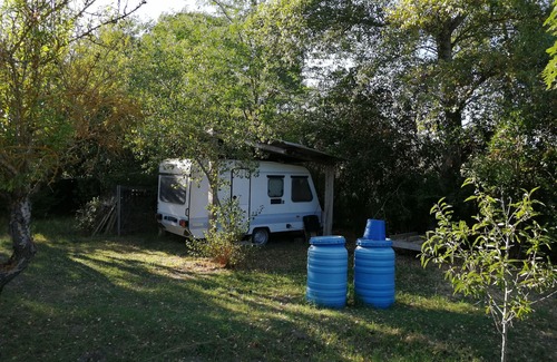 Zaragoza Casa | Caravana en mi jardín