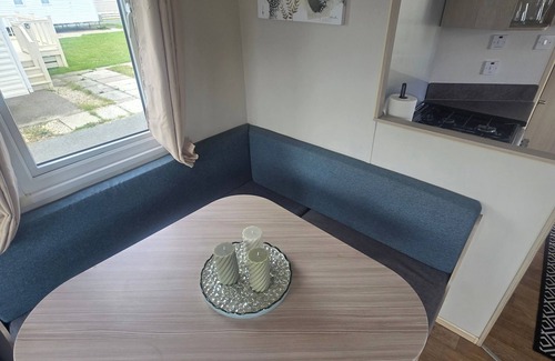 Rhyl Cabina | 2 bed Huge Balcony Retreat in Rhyl