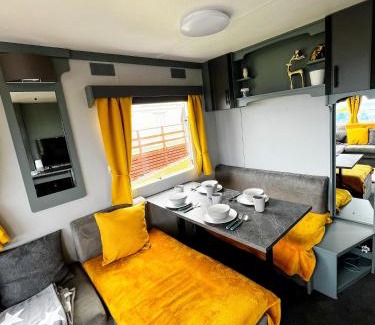 Banff Otro | Caravan Nr 51 Only for Family Holiday
