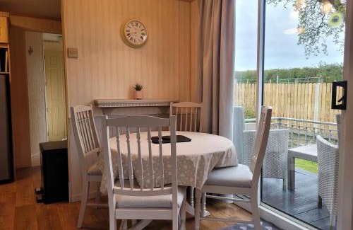 Cenarth Otro | Caravan on a working Farm