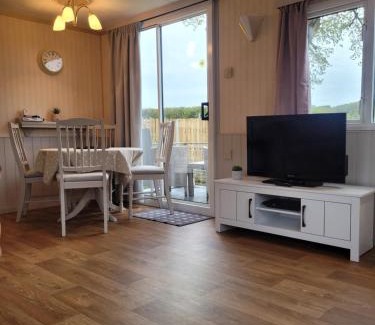 Cenarth Otro | Caravan on a working Farm