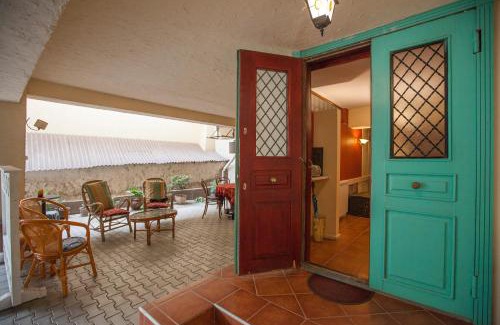 Old Tbilisi Villa | Caravan Villa