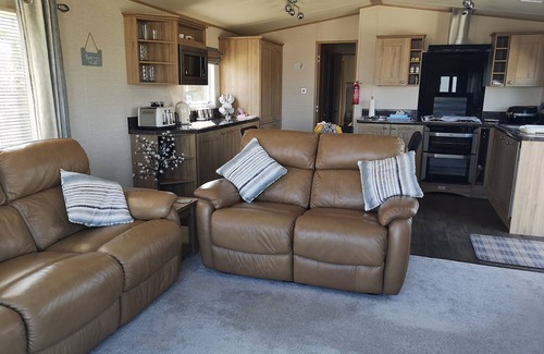Swanage Casa | Caravan with incredible sea views