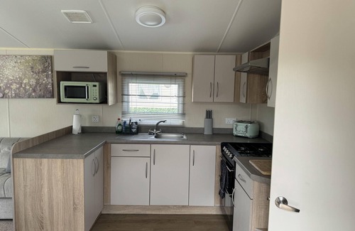Brazzacott Cabina | CaravanBreak/3bed/PetsOk/FreeP/Tv/WiFi