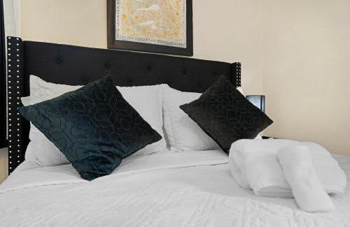 Clarksville Casa | Carbon Ridge 300mbps Wifi - Dog Friendly