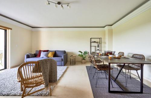 Carcavelos Apartamento | Carcavelos Apartment