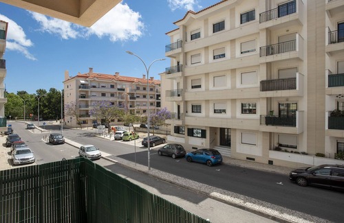 Lombos Apartamento | CARCAVELOS BEACH 2. A wonderful 2 bedroom