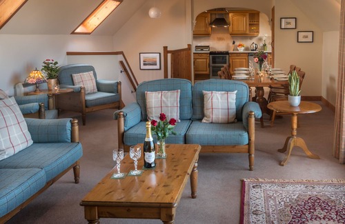 Elgin Cabaña | Carden Holiday Cottages