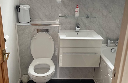 Splott Casa | Cardiff 3bed House-freeparking-15minwalktostadium