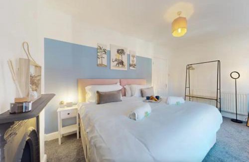 Cathays Casa | Cardiff City Two Bedroom Home