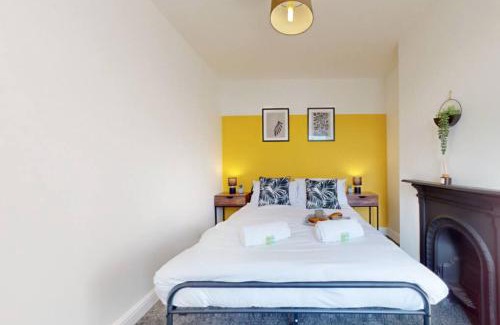 Cathays Casa | Cardiff City Two Bedroom Home