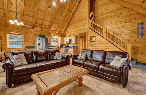 Sugar Grove Cabina | Cardenal Cabin en Hummingbird Hills (área de Hocking Hills)