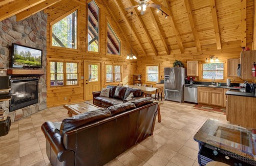 Sugar Grove Cabina | Cardenal Cabin en Hummingbird Hills (área de Hocking Hills)