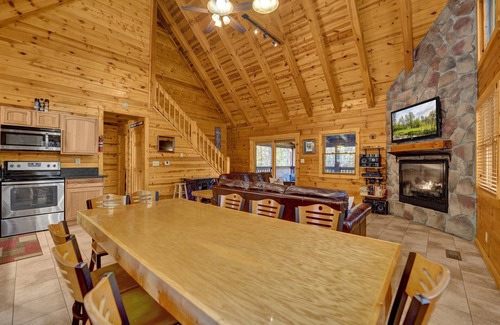 Sugar Grove Cabina | Cardenal Cabin en Hummingbird Hills (área de Hocking Hills)