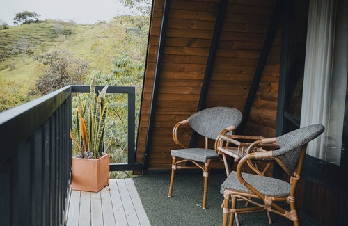 Guatape Cabina | Cardinal Glamping