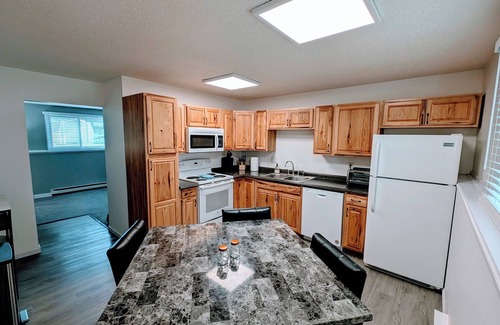 West Fargo Apartamento | Cardinal West Extended Stay