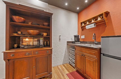 Waco Cabaña | Cardinal’s Calln A Tiny House in Woods ★