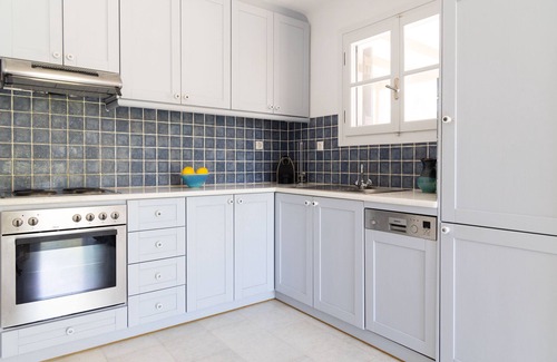 Kastraki Casa | Care Naxos Quiet three bedroom home on the beach Naxos Ang HM