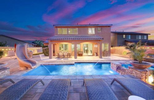 Terra Lago Casa | Carebnb with Waterslide and Casita