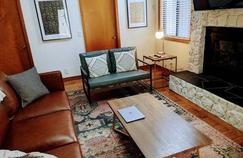 Sunriver Casa | Carefree Cabin