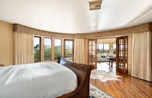 Carefree Fore Casa | Carefree Crest: Jaw Dropping VIEWS Pool 2 Casitas Outdoor Living