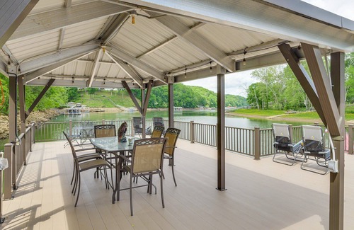 Rock Island Casa | Carefree on the Caney: Spacious 7-bedroom home on the Caney Fork River w/a dock