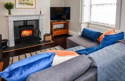 Redruth Casa | Carew House Cottage