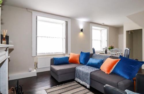 Redruth Casa | Carew House Cottage