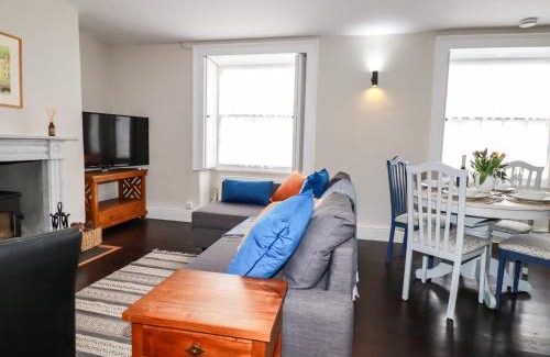 Redruth Casa | Carew House Cottage