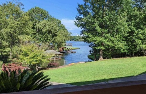 Lake Oconee Casa | Carey’s Cove on Lake Sinclair