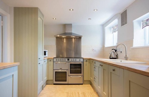 Craster Cabaña | CARGOES, pet friendly, country holiday cottage in Craster