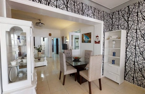 Santo Domingo Apartamento | Caribbean Apartment. Downtown ciudad. 5 minutos del Mar. Estacionamiento seguro