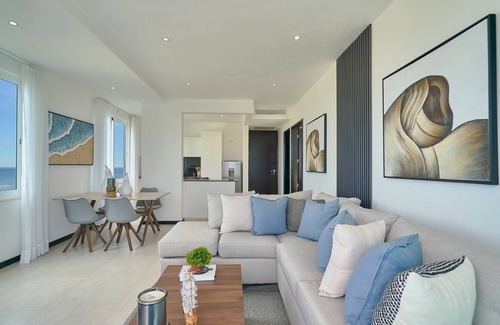 Juan Dolio - El Pueblo Apartamento | Caribbean Beachside Hidden Oasis Apartment