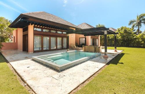Punta Cana Villa | Caribbean bungalow with 2 bedrooms and pool