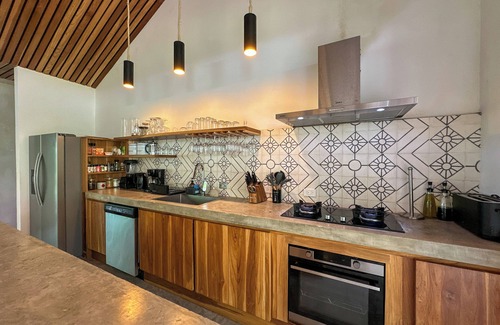 Cahuita Casa | Caribbean Courtyard Villa