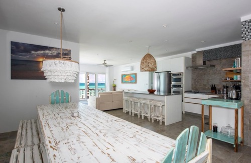 Governor's Harbour Casa | Caribbean Sandcastle 4 Bedroom Home