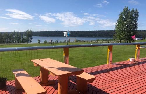Lac La Hache Casa | Cariboo Log Guest House