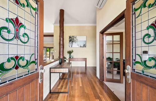Dunsborough Casa | Carinya Cove - swimming pool, pet friendly, fireplace