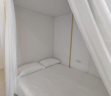 La Malva-rosa Apartamento | CariSan1 - 6 min to beach, modern, bright
