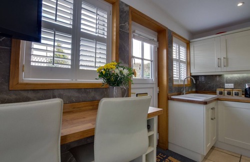 Cark Casa | Cark House Cottage - Tres Habitaciones Casa, Capacidad 6