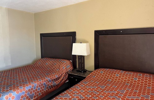 Rosamond Hotel | Carl's Motel