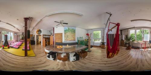 Friedrichshafen Casa | Carli's Base Camp